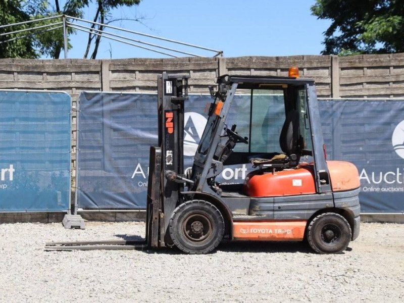 Frontstapler от тип Toyota 62-6FDF25, Gebrauchtmaschine в Antwerpen