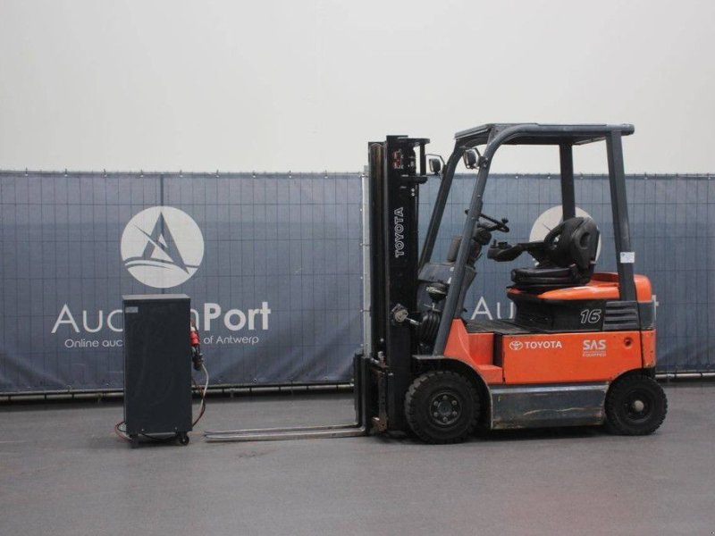 Frontstapler tipa Toyota 7 FBMF 16, Gebrauchtmaschine u Antwerpen (Slika 1)
