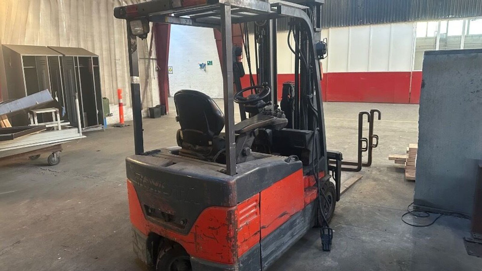 Frontstapler tipa Toyota 7FBEF16 1,5 tons trehjul, Gebrauchtmaschine u Rødovre (Slika 5)