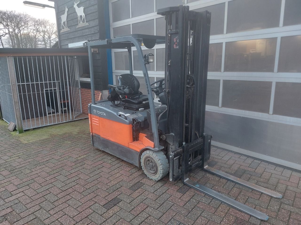 Frontstapler Türe ait Toyota 7FBEF18 triplex sideshift 2008, Gebrauchtmaschine içinde Harskamp (resim 4)