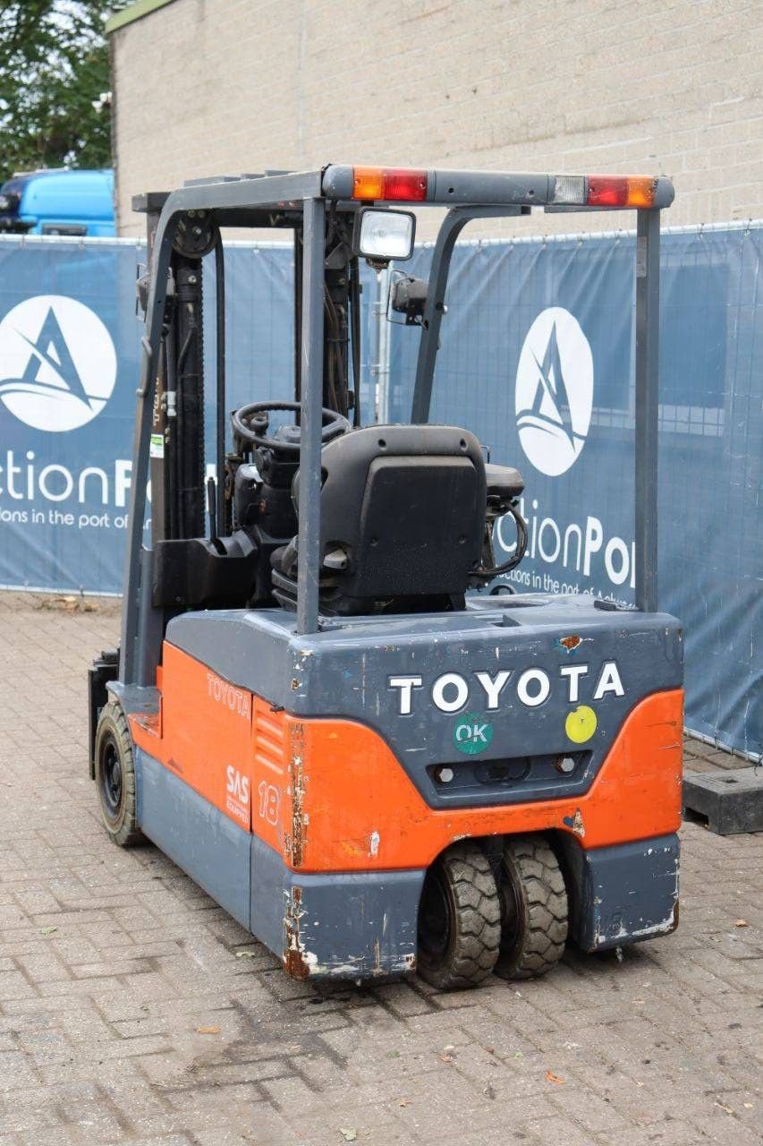 Frontstapler typu Toyota 7FBEF18, Gebrauchtmaschine w Antwerpen (Zdjęcie 4)
