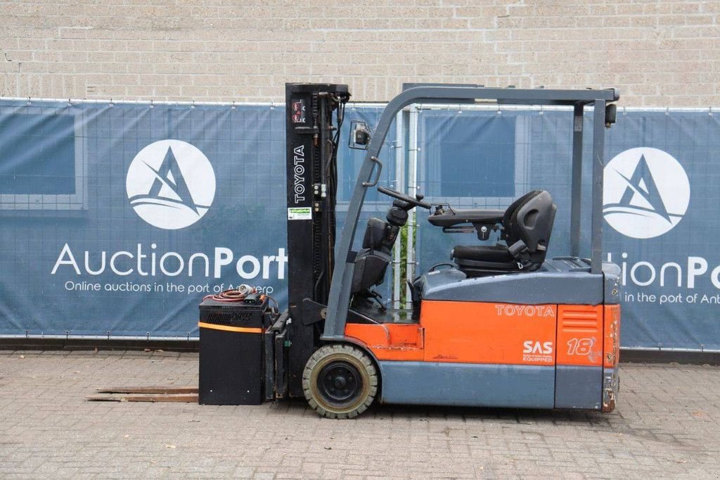 Frontstapler typu Toyota 7FBEF18, Gebrauchtmaschine w Antwerpen (Zdjęcie 2)