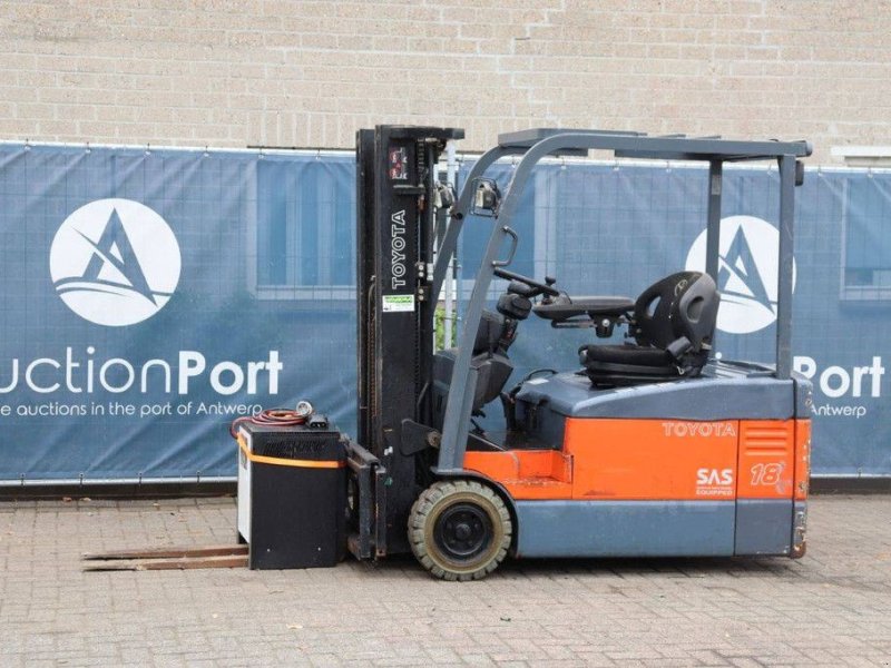 Frontstapler типа Toyota 7FBEF18, Gebrauchtmaschine в Antwerpen (Фотография 1)