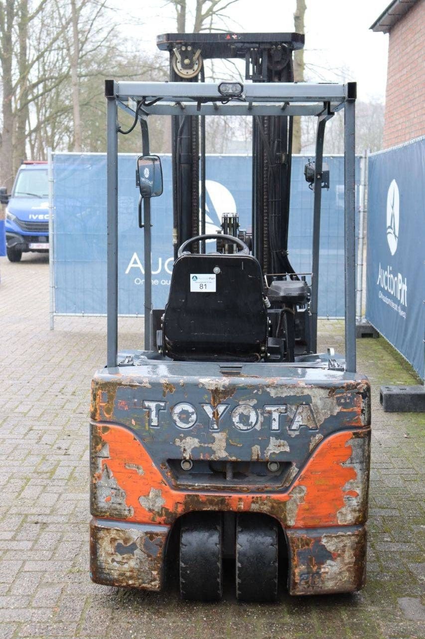 Frontstapler des Typs Toyota 7FBEF20, Gebrauchtmaschine in Antwerpen (Bild 5)