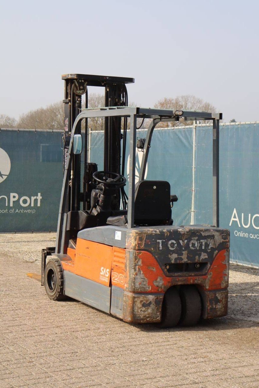 Frontstapler tipa Toyota 7FBEF20, Gebrauchtmaschine u Antwerpen (Slika 4)