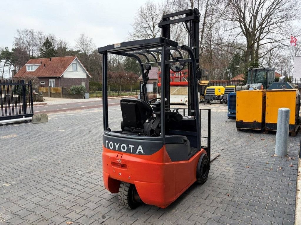 Frontstapler del tipo Toyota 7FBEST13, Gebrauchtmaschine en Antwerpen (Imagen 5)