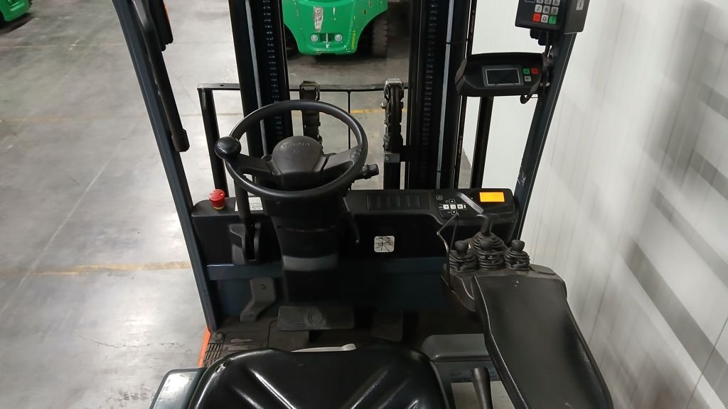 Frontstapler of the type Toyota 7FBEST15, Neumaschine in Barneveld (Picture 4)