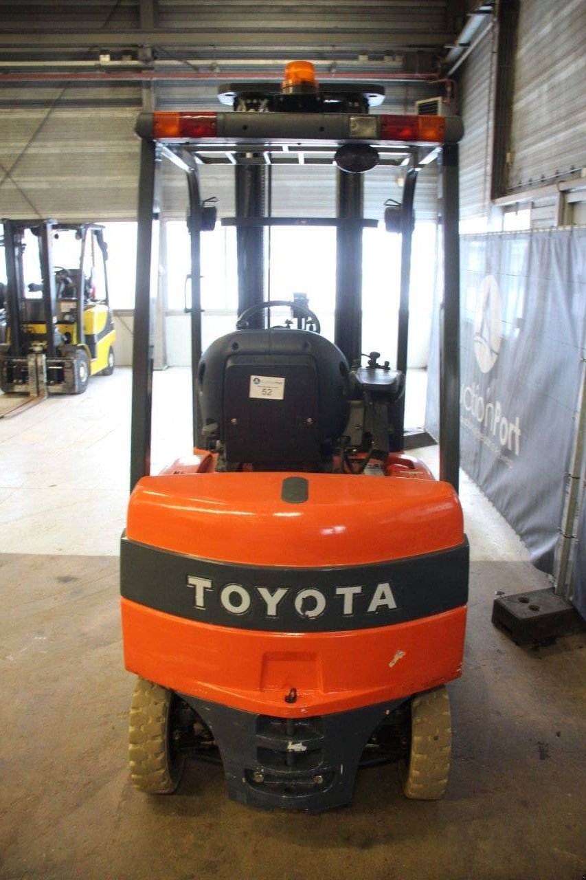 Frontstapler типа Toyota 7FBMF16, Gebrauchtmaschine в Antwerpen (Фотография 4)