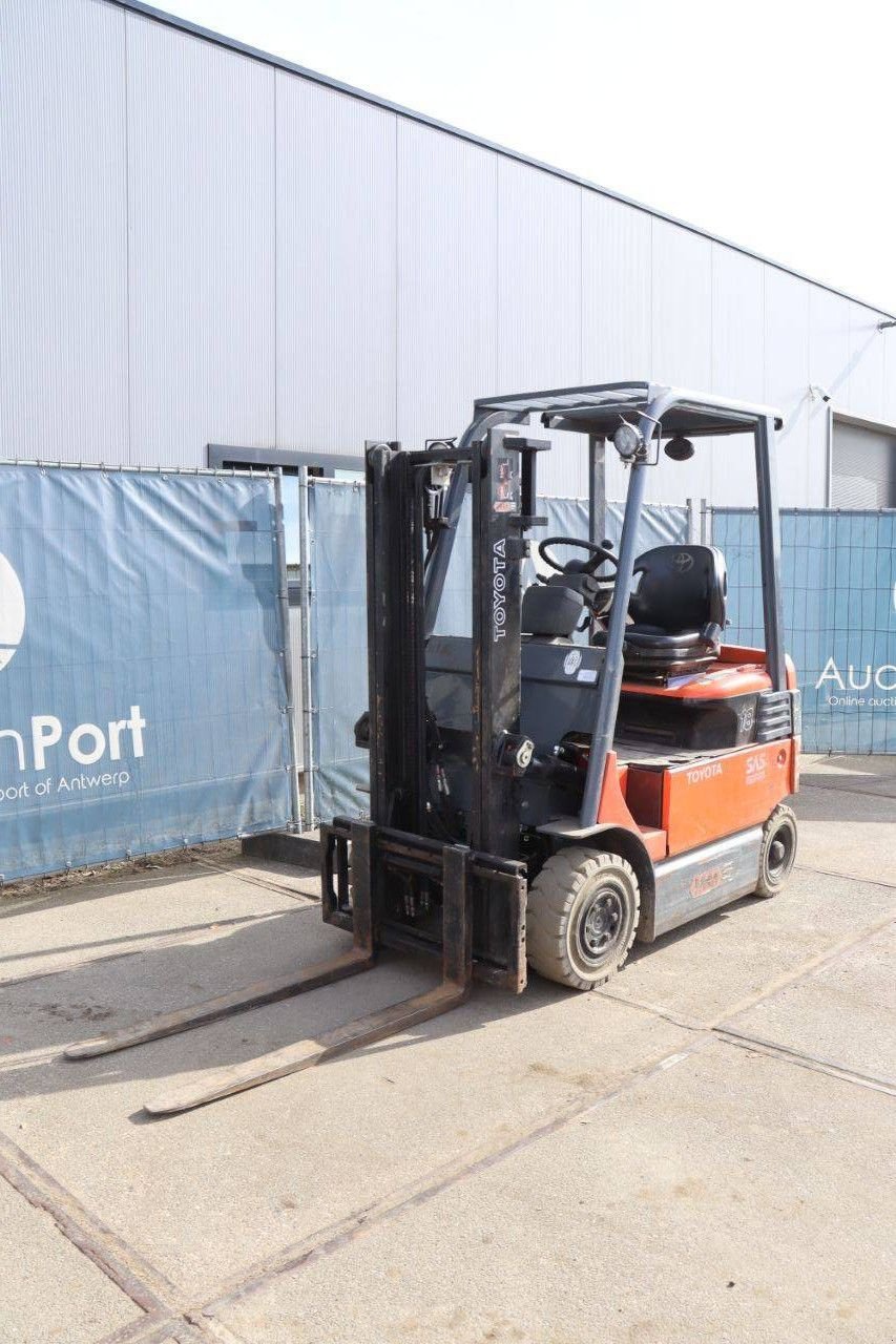 Frontstapler tip Toyota 7FBMF18, Gebrauchtmaschine in Antwerpen (Poză 10)