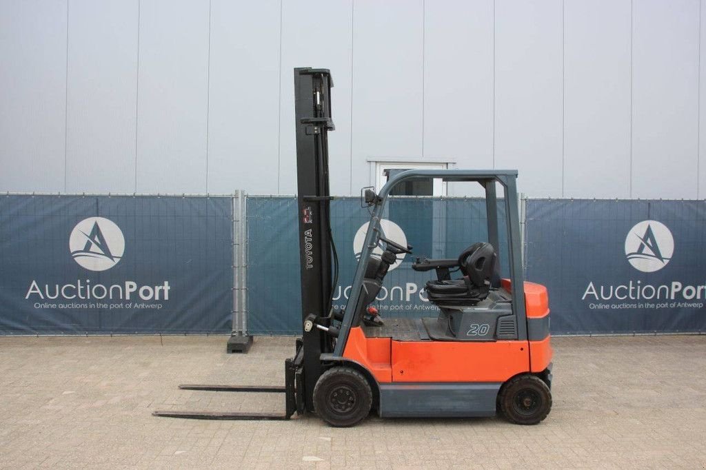 Frontstapler от тип Toyota 7FBMF20, Gebrauchtmaschine в Antwerpen (Снимка 2)