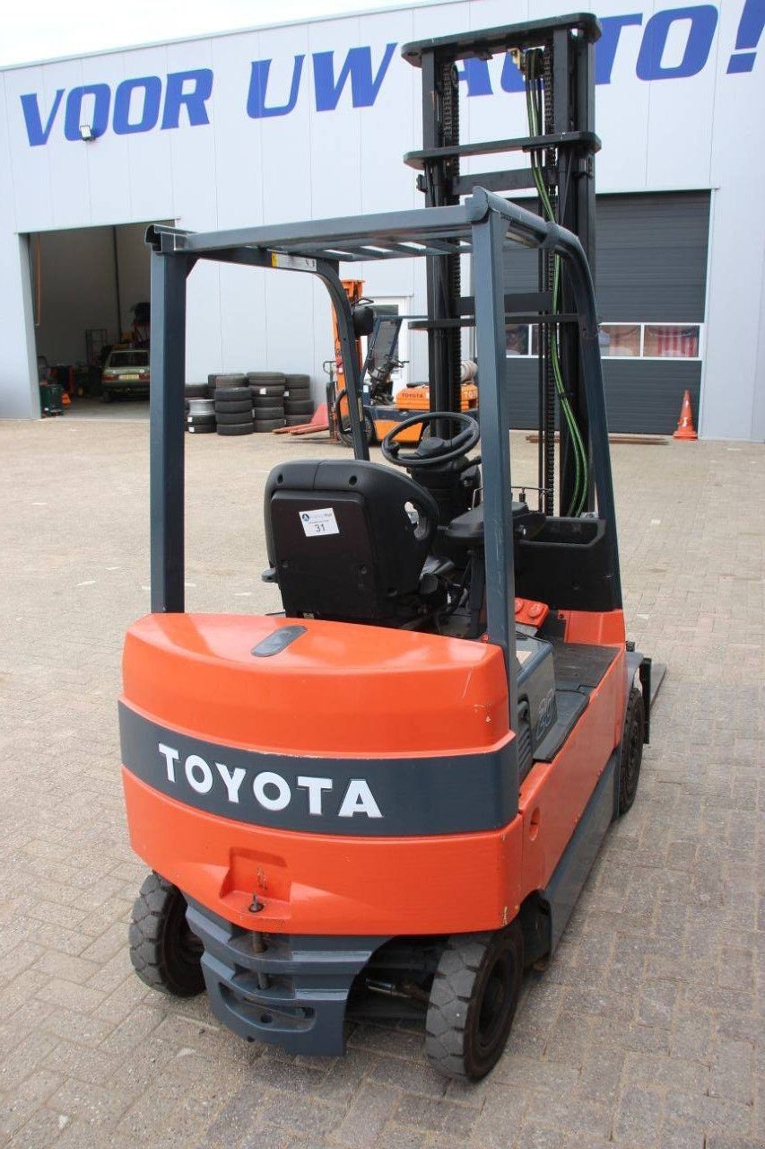 Frontstapler des Typs Toyota 7FBMF20, Gebrauchtmaschine in Antwerpen (Bild 5)