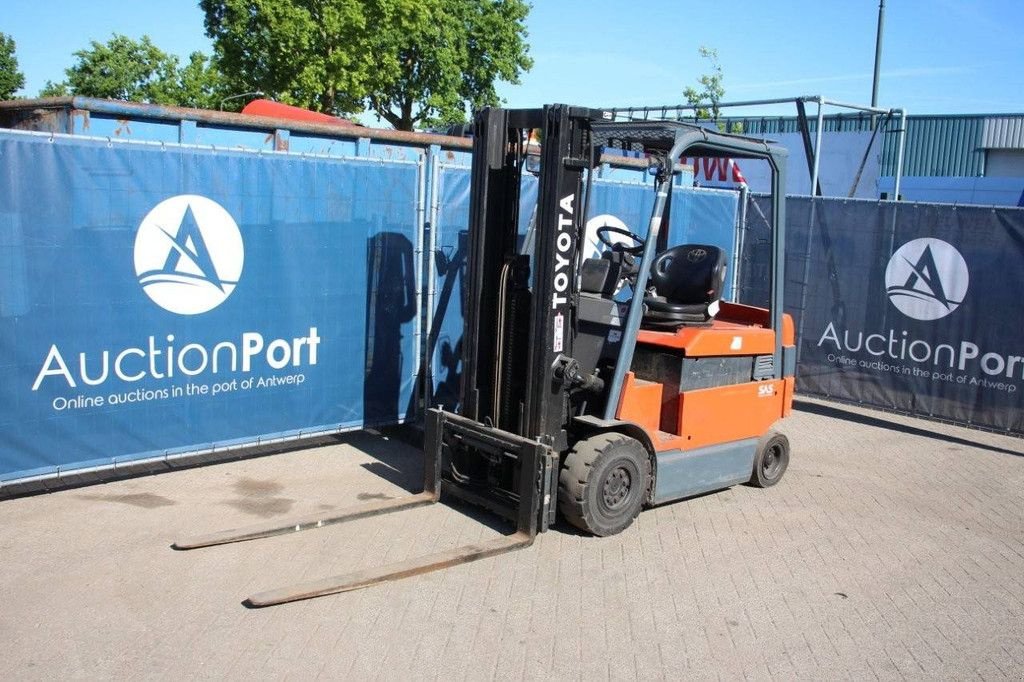 Frontstapler от тип Toyota 7FBMF25, Gebrauchtmaschine в Antwerpen (Снимка 9)