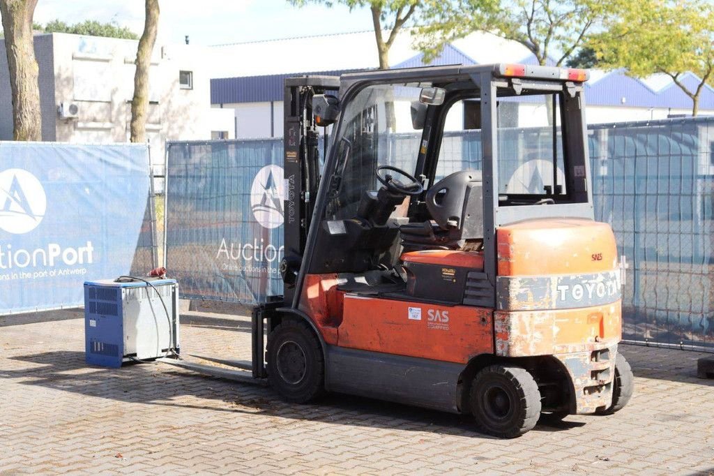 Frontstapler a típus Toyota 7FBMF30, Gebrauchtmaschine ekkor: Antwerpen (Kép 4)