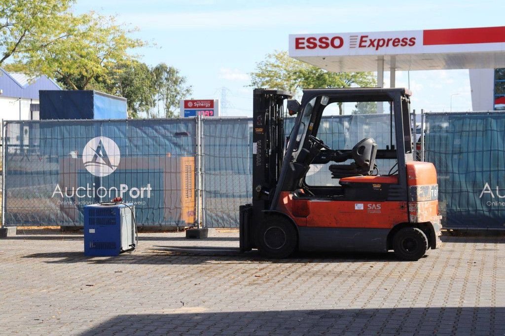 Frontstapler a típus Toyota 7FBMF30, Gebrauchtmaschine ekkor: Antwerpen (Kép 3)