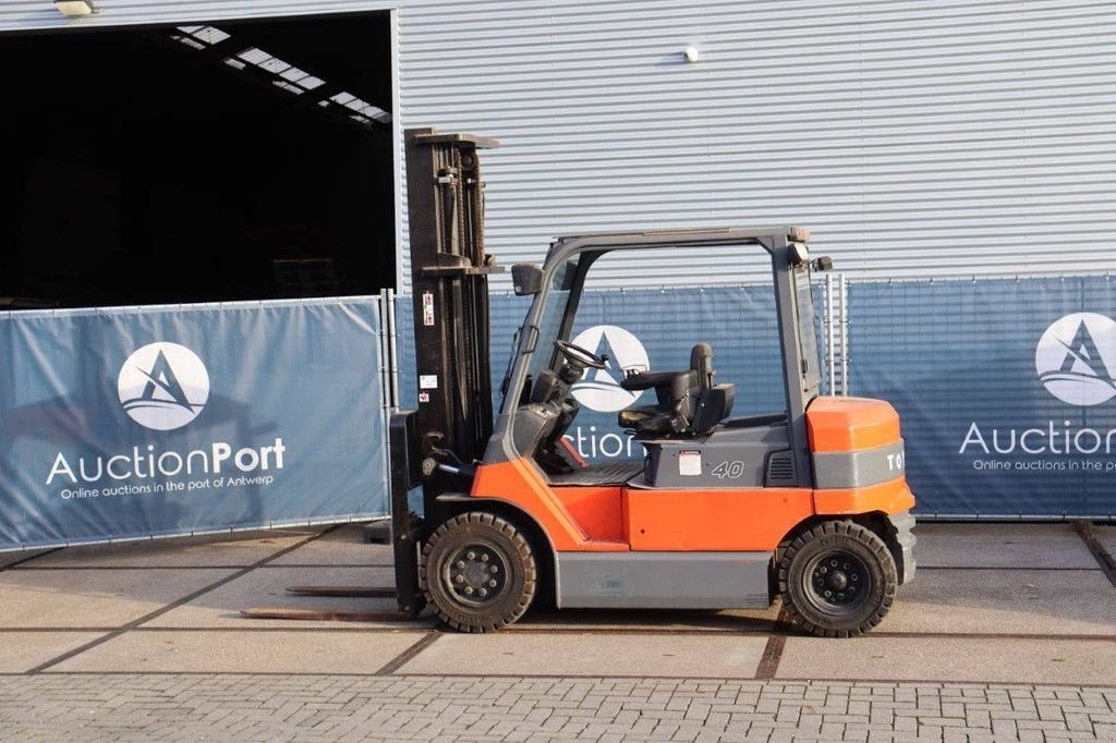 Frontstapler Türe ait Toyota 7FBMF40, Gebrauchtmaschine içinde Antwerpen (resim 3)