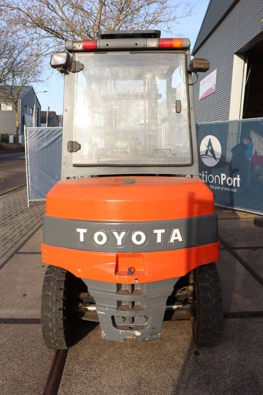 Frontstapler Türe ait Toyota 7FBMF40, Gebrauchtmaschine içinde Antwerpen (resim 5)
