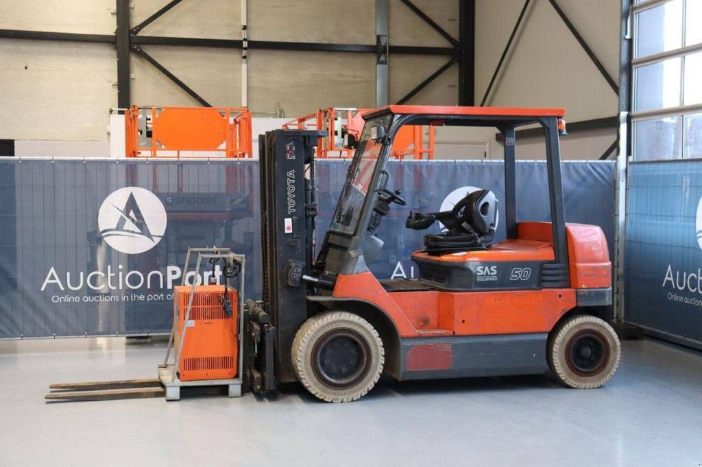 Frontstapler типа Toyota 7FBMF50, Gebrauchtmaschine в Antwerpen (Фотография 9)