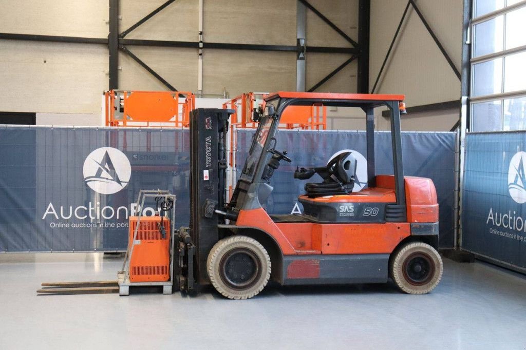 Frontstapler типа Toyota 7FBMF50, Gebrauchtmaschine в Antwerpen (Фотография 1)