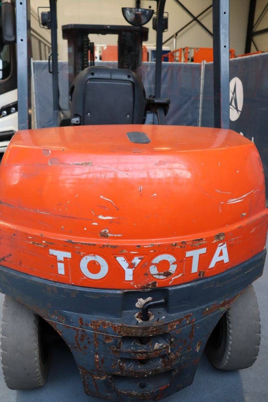 Frontstapler типа Toyota 7FBMF50, Gebrauchtmaschine в Antwerpen (Фотография 5)