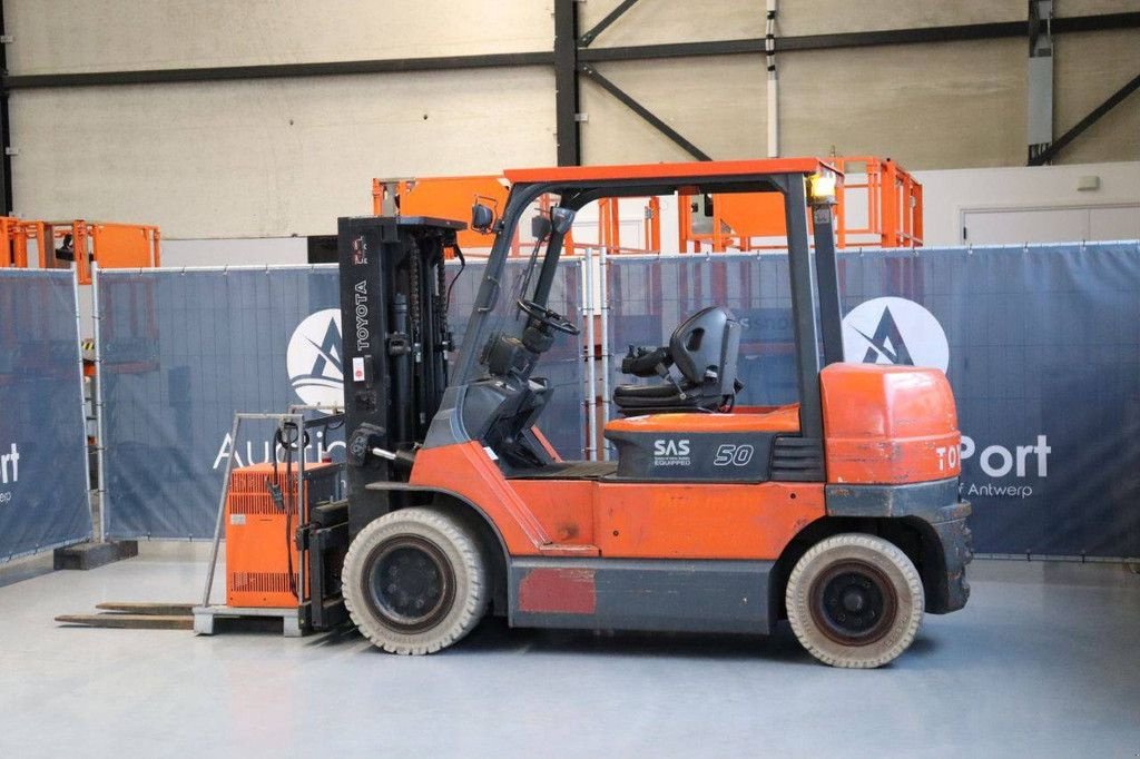 Frontstapler типа Toyota 7FBMF50, Gebrauchtmaschine в Antwerpen (Фотография 3)