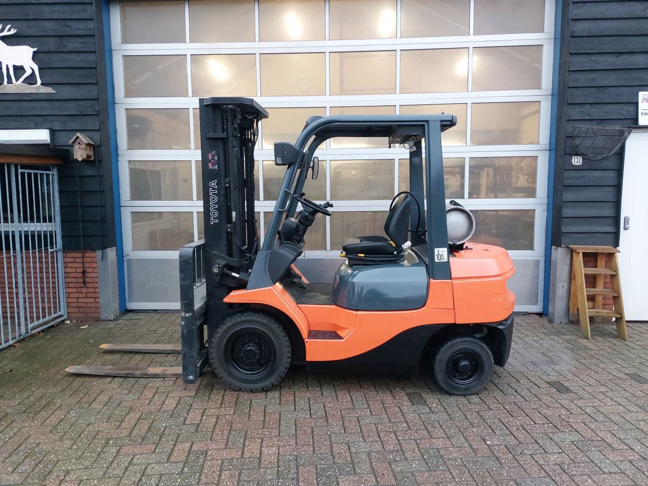 Frontstapler типа Toyota 7fgf25 triplex sideshift vorkspr, Gebrauchtmaschine в Harskamp (Фотография 1)