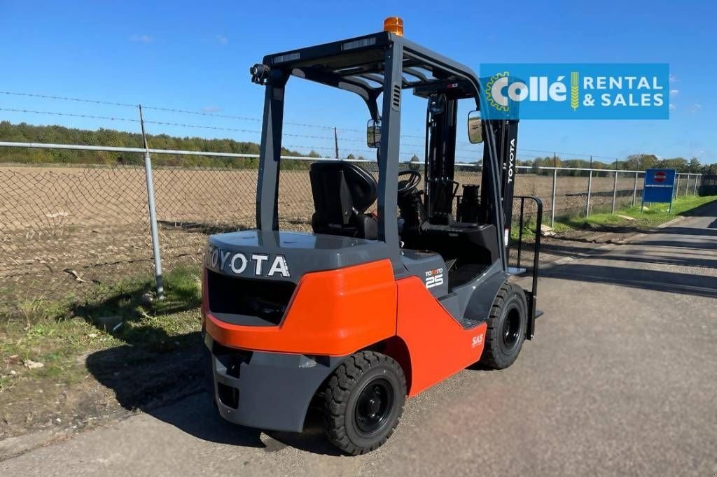 Frontstapler of the type Toyota 8 FDF 25 2022, Neumaschine in Sittard (Picture 9)