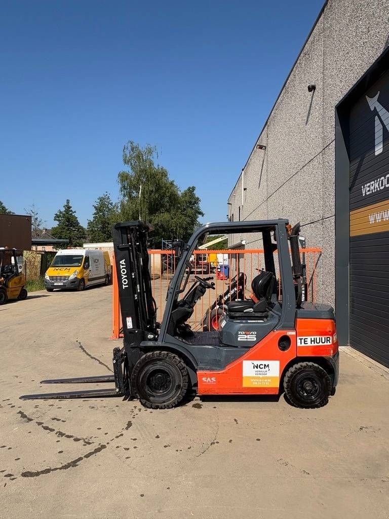 Frontstapler des Typs Toyota 8 FDF 25, Gebrauchtmaschine in Booischot (Bild 7)