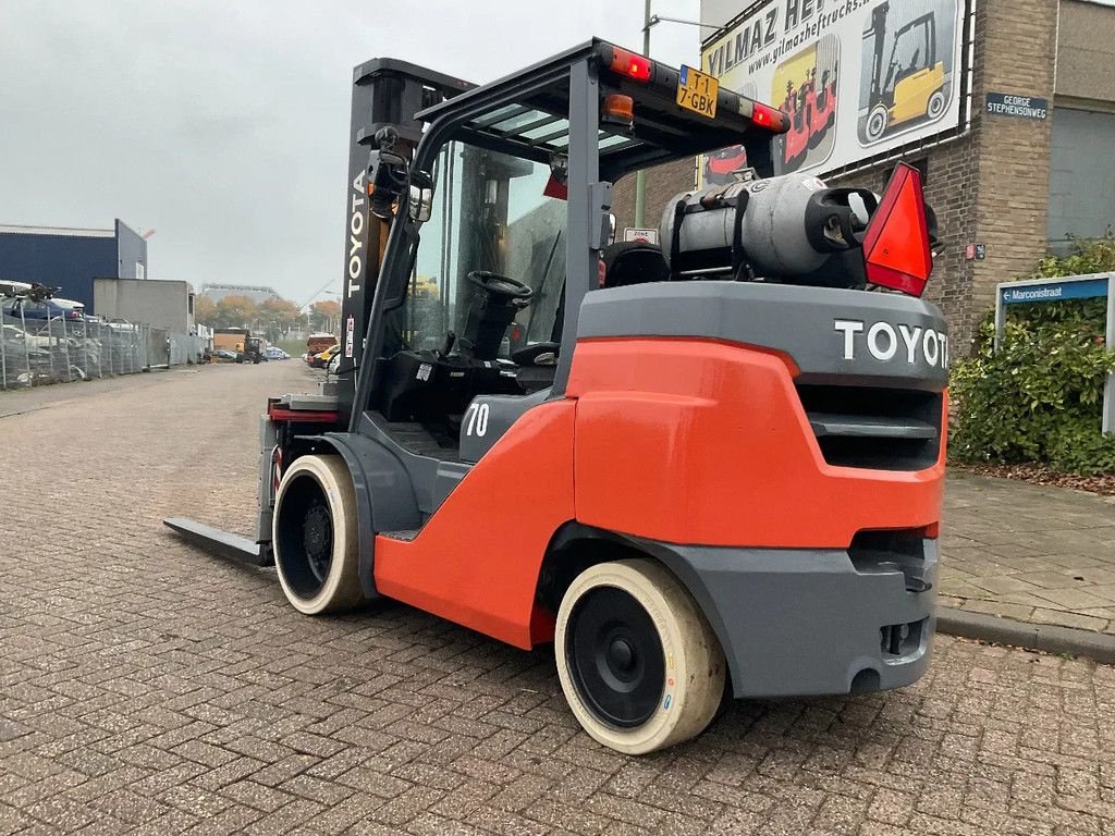 Frontstapler des Typs Toyota 8FBC70U 7000KG 3.30METER HEFTRUCK, Gebrauchtmaschine in Vlaardingen (Bild 1)