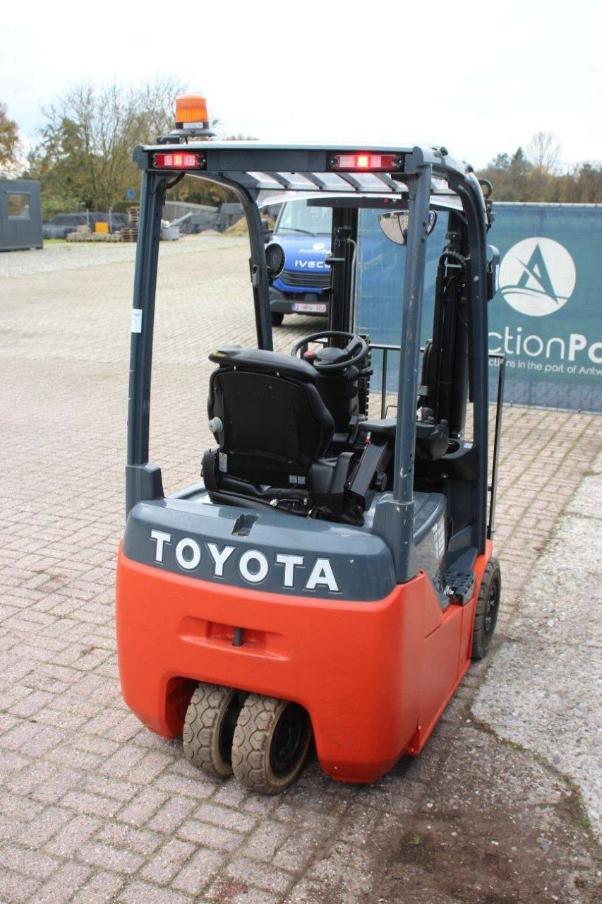 Frontstapler типа Toyota 8FBE15T, Gebrauchtmaschine в Antwerpen (Фотография 5)