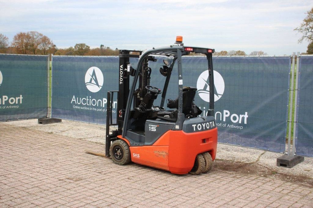 Frontstapler van het type Toyota 8FBE15T, Gebrauchtmaschine in Antwerpen (Foto 3)