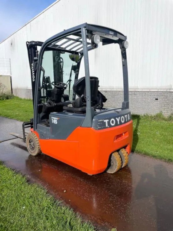 Frontstapler typu Toyota 8FBE16T heftruck met freelift 3,30m mast 6200 uur, Gebrauchtmaschine v Kwintsheul (Obrázok 4)