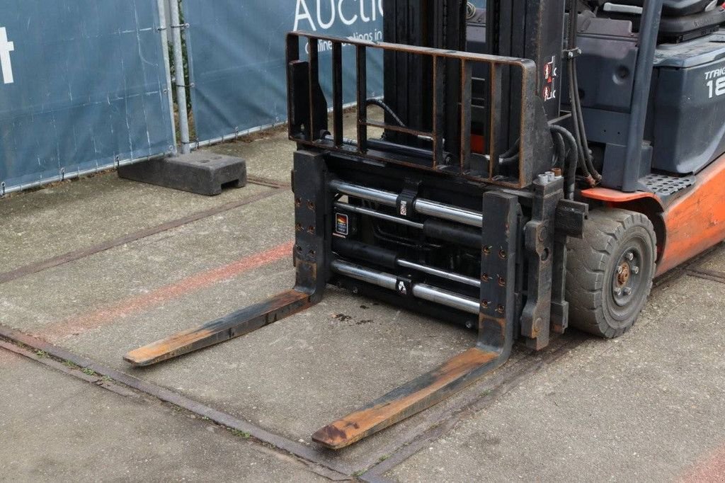 Frontstapler typu Toyota 8FBE18T, Gebrauchtmaschine v Antwerpen (Obrázek 11)