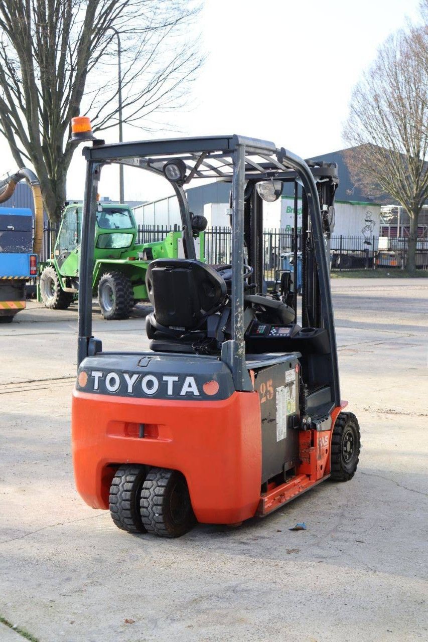 Frontstapler Türe ait Toyota 8FBE18T, Gebrauchtmaschine içinde Antwerpen (resim 7)