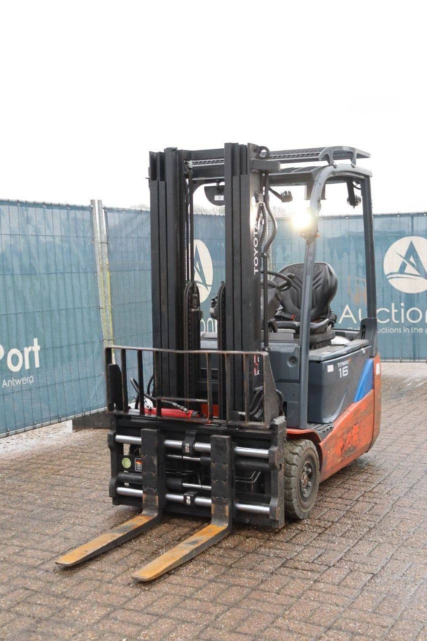 Frontstapler of the type Toyota 8FBE18T, Gebrauchtmaschine in Antwerpen (Picture 10)