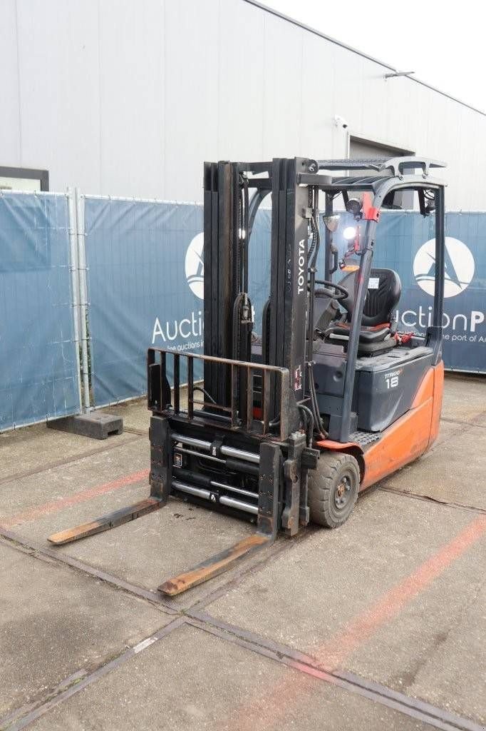 Frontstapler del tipo Toyota 8FBE18T, Gebrauchtmaschine In Antwerpen (Immagine 10)