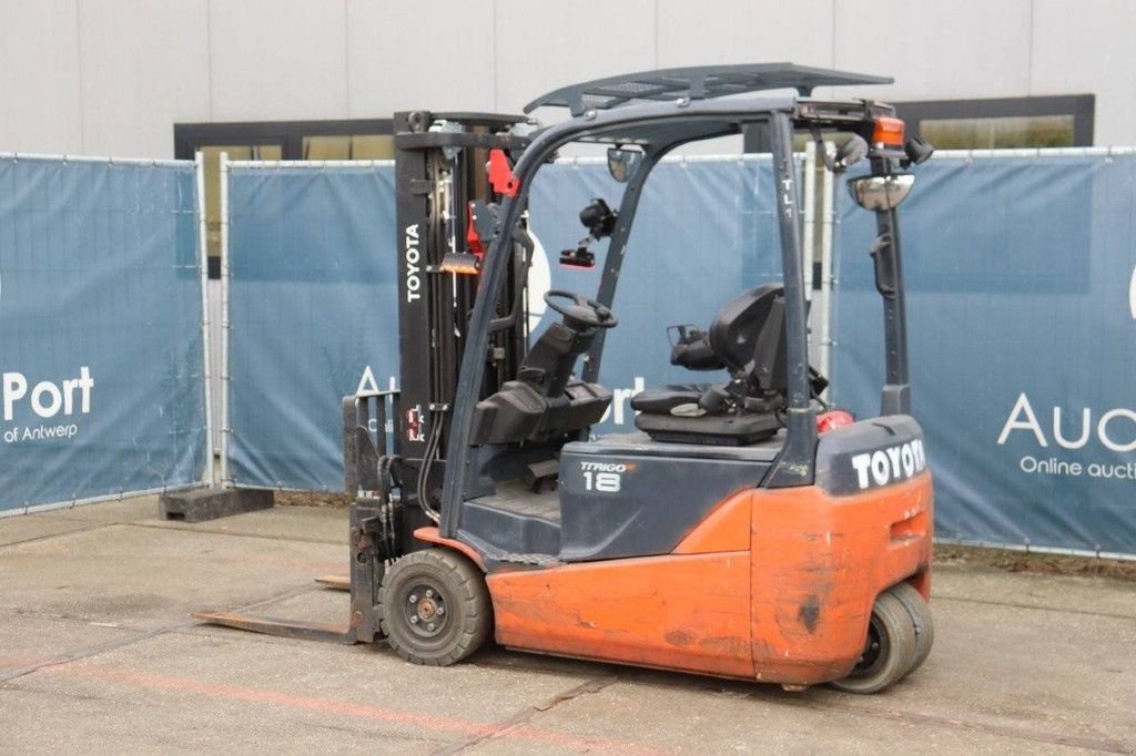 Frontstapler del tipo Toyota 8FBE18T, Gebrauchtmaschine In Antwerpen (Immagine 3)