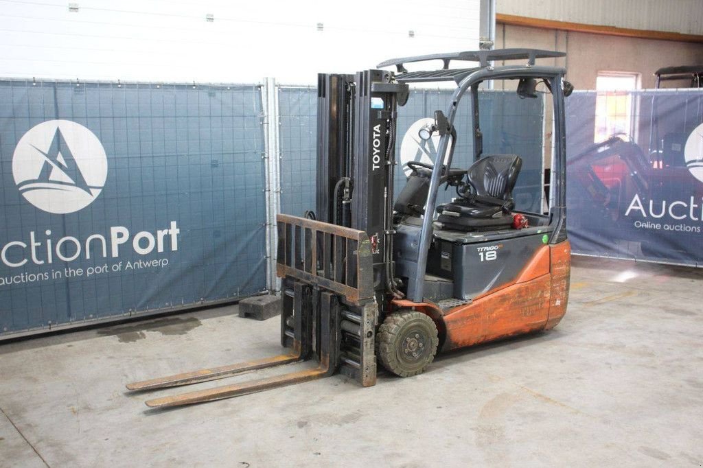 Frontstapler del tipo Toyota 8FBE18T, Gebrauchtmaschine In Antwerpen (Immagine 9)