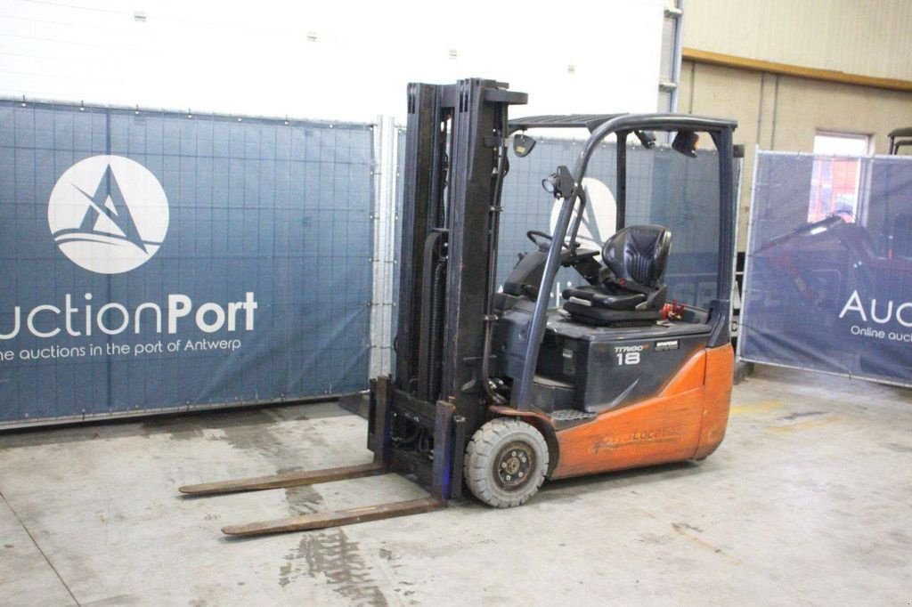 Frontstapler типа Toyota 8FBE18T, Gebrauchtmaschine в Antwerpen (Фотография 9)