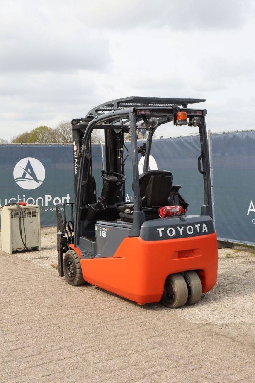 Frontstapler Türe ait Toyota 8FBE18T, Gebrauchtmaschine içinde Antwerpen (resim 4)