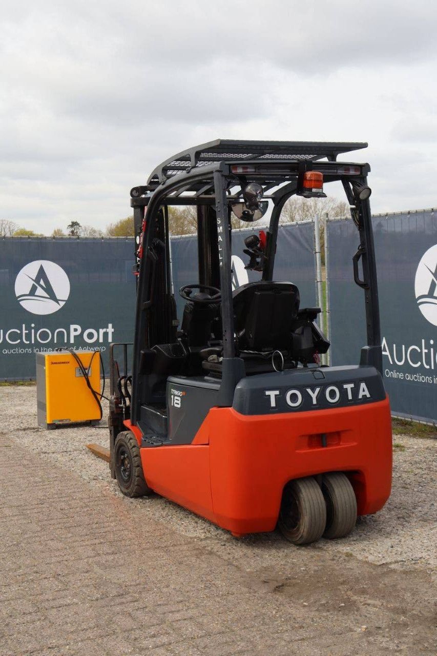 Frontstapler typu Toyota 8FBE18T, Gebrauchtmaschine w Antwerpen (Zdjęcie 4)