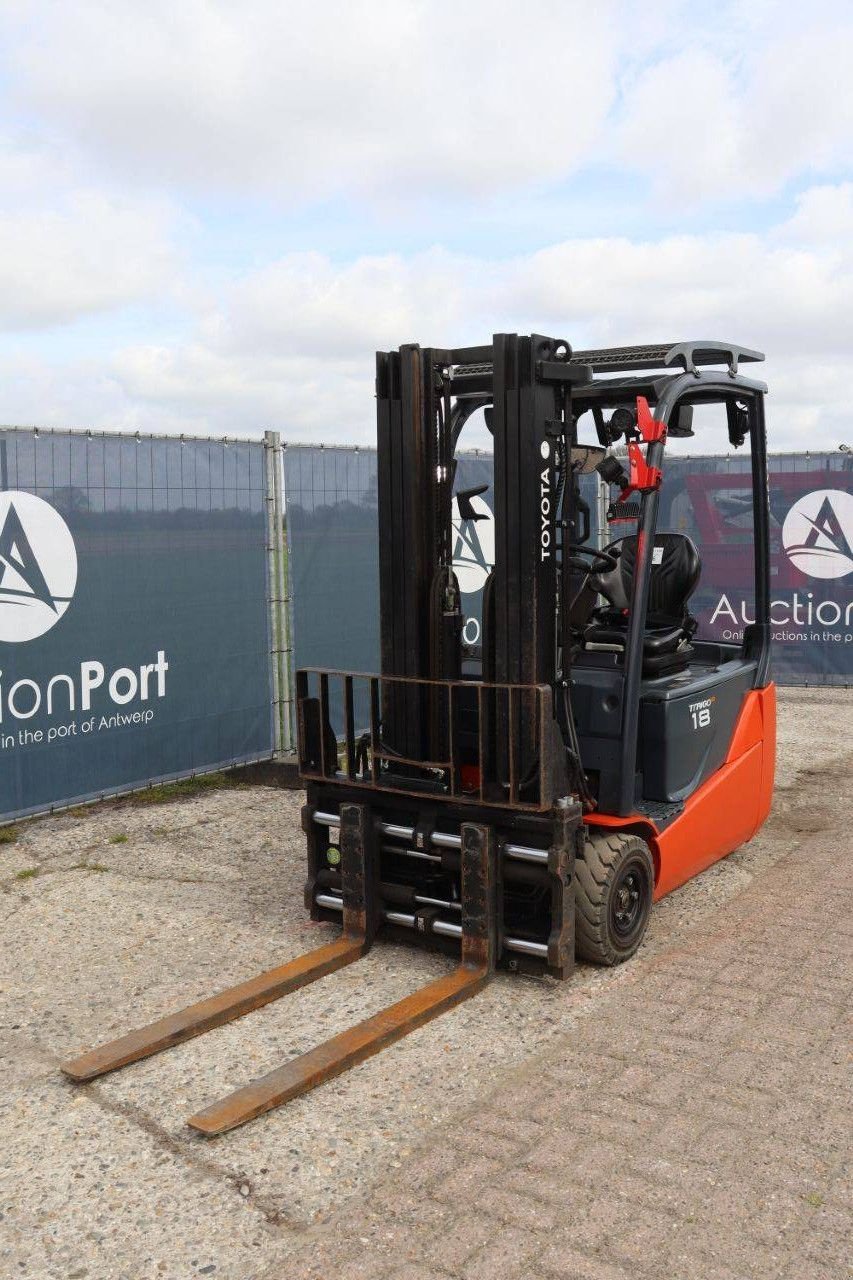 Frontstapler typu Toyota 8FBE18T, Gebrauchtmaschine w Antwerpen (Zdjęcie 10)