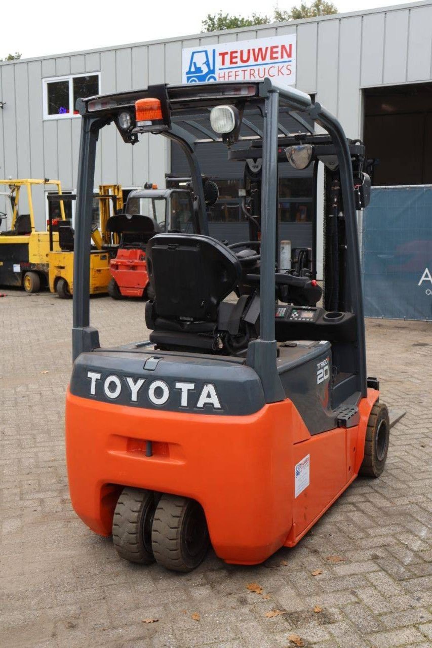 Frontstapler del tipo Toyota 8FBE20T, Gebrauchtmaschine In Antwerpen (Immagine 7)