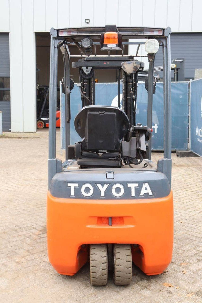 Frontstapler типа Toyota 8FBE20T, Gebrauchtmaschine в Antwerpen (Фотография 5)