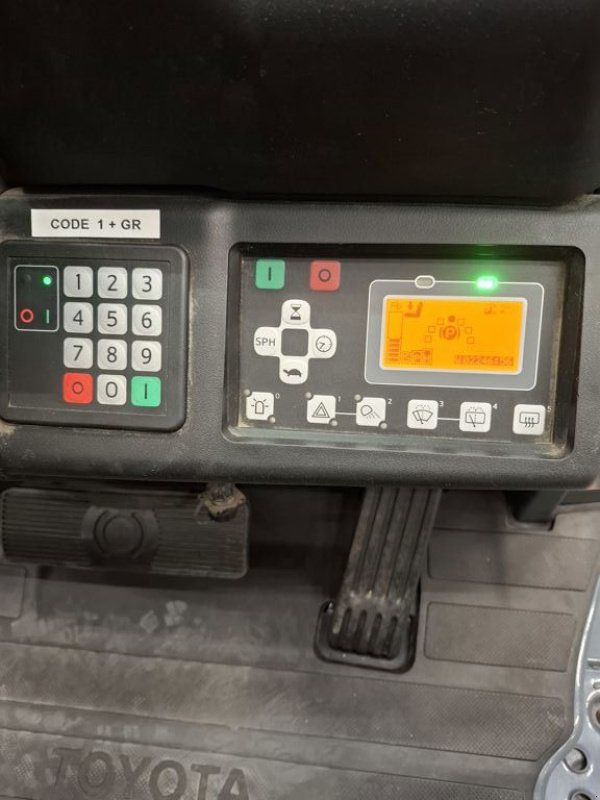 Frontstapler a típus Toyota 8FBE20T, Gebrauchtmaschine ekkor: Barneveld (Kép 6)