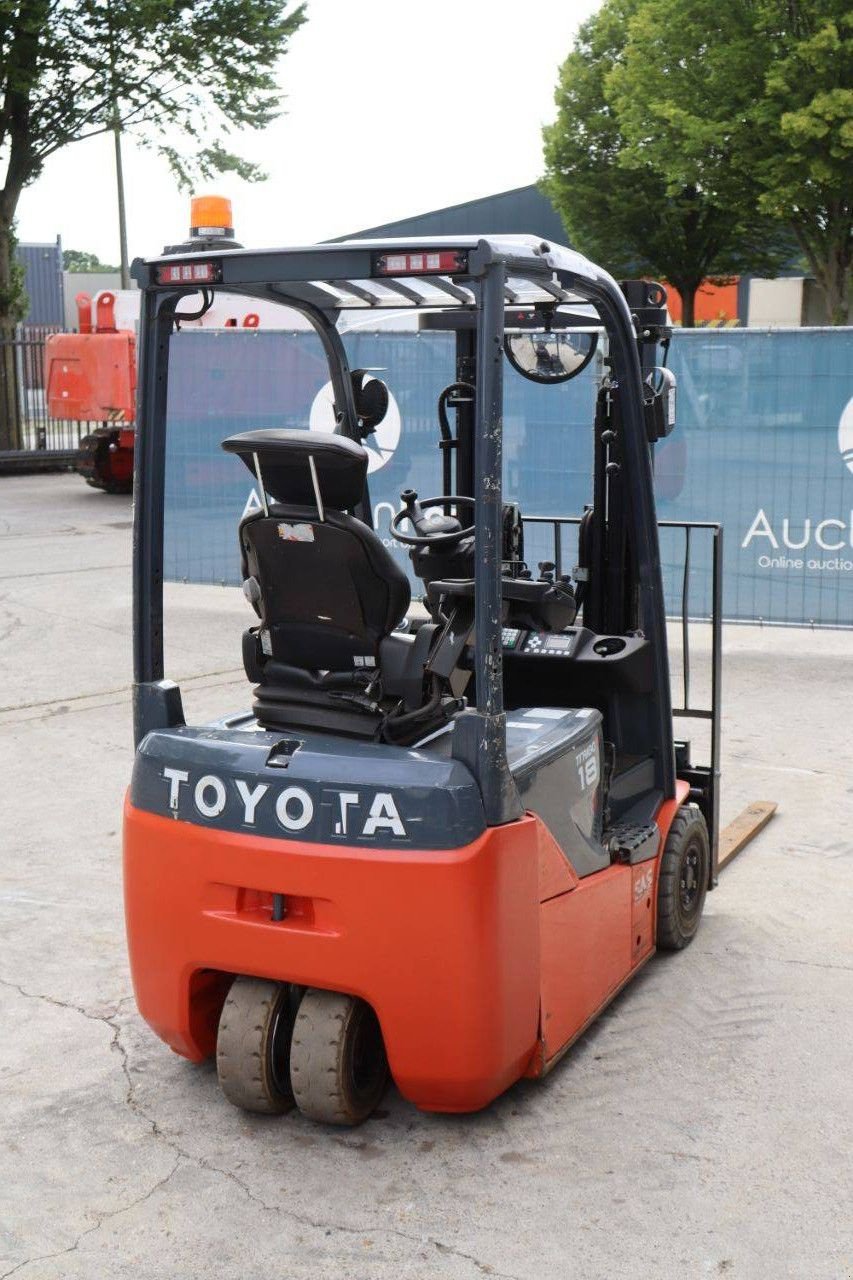 Frontstapler tip Toyota 8FBEK18T, Gebrauchtmaschine in Antwerpen (Poză 7)