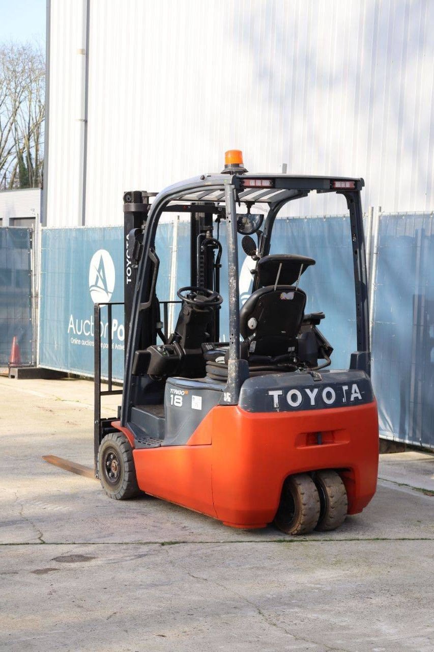 Frontstapler от тип Toyota 8FBEK18T, Gebrauchtmaschine в Antwerpen (Снимка 4)