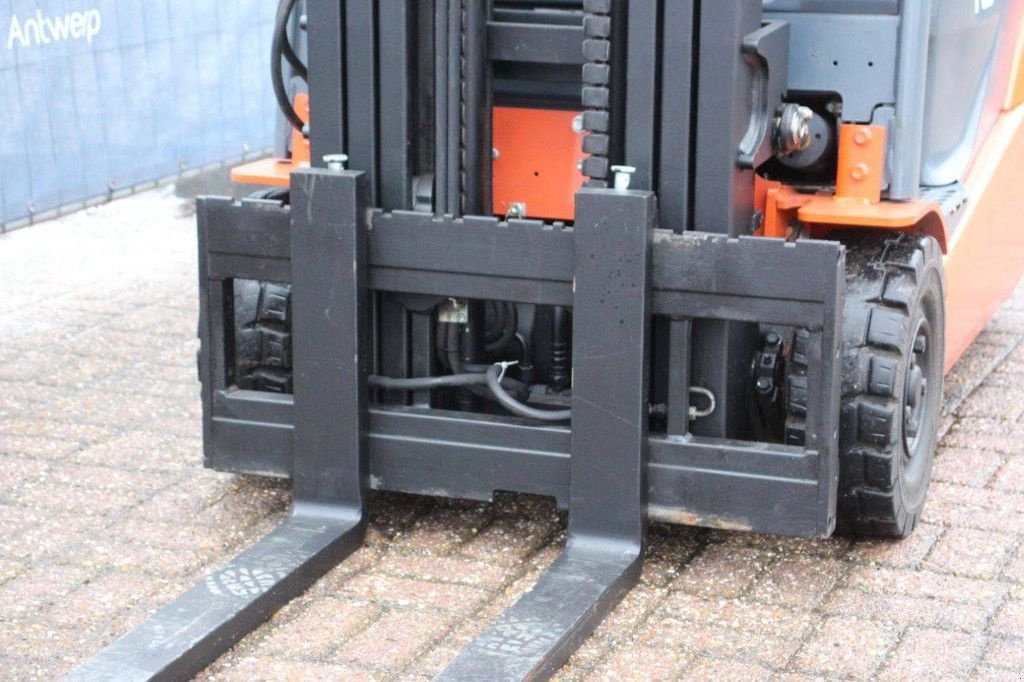Frontstapler van het type Toyota 8FBET16, Gebrauchtmaschine in Antwerpen (Foto 11)
