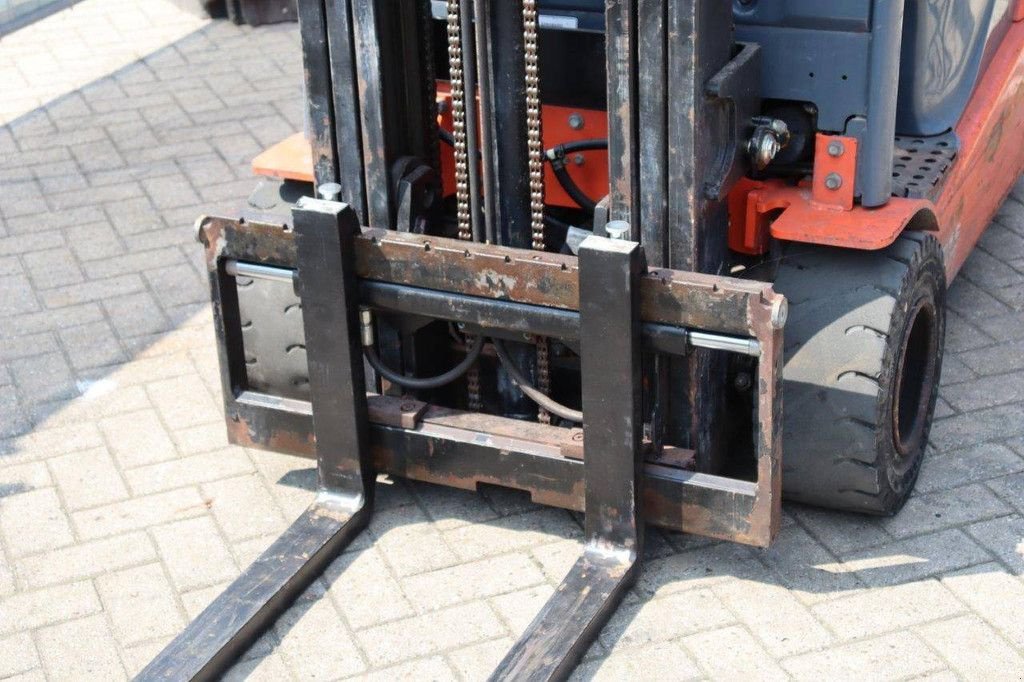 Frontstapler tip Toyota 8FBET18, Gebrauchtmaschine in Antwerpen (Poză 11)