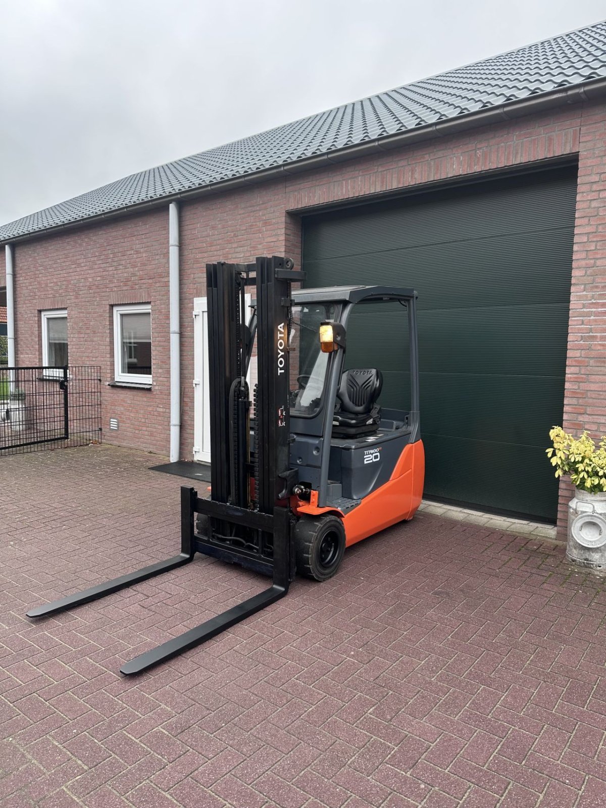 Frontstapler of the type Toyota 8FBET20, Gebrauchtmaschine in Reusel (Picture 11)