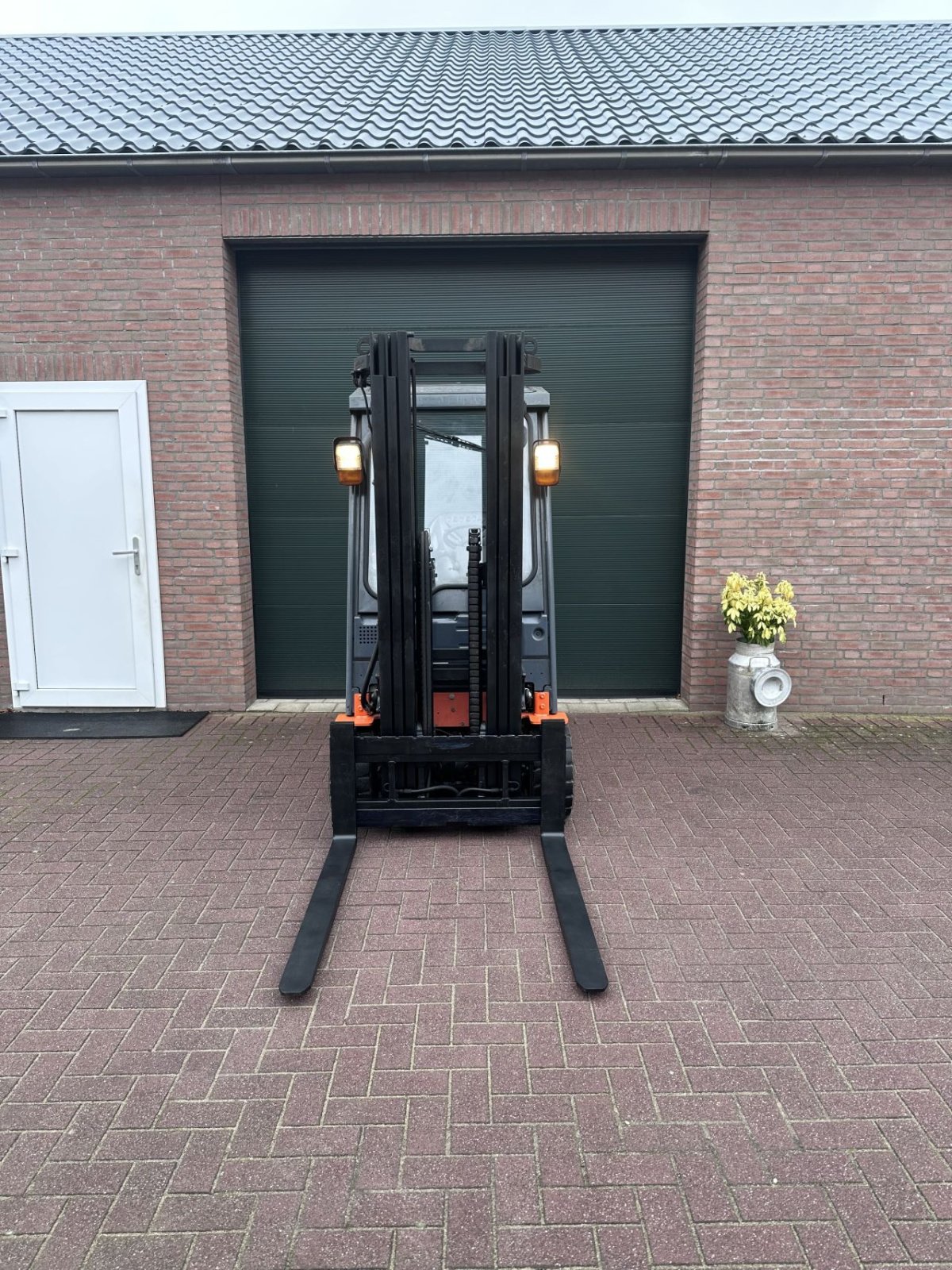 Frontstapler of the type Toyota 8FBET20, Gebrauchtmaschine in Reusel (Picture 10)